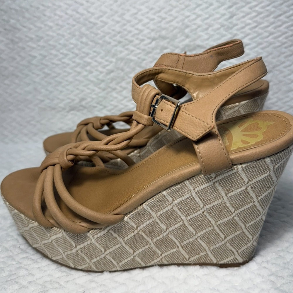 Stylish Tan Wedge Sandals